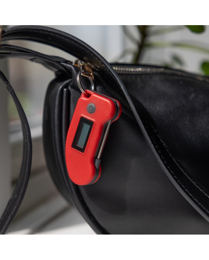 ETI Digital miniatyr-termometer med indstiksnål. Kan hænges på din nøglebundt. Rød.